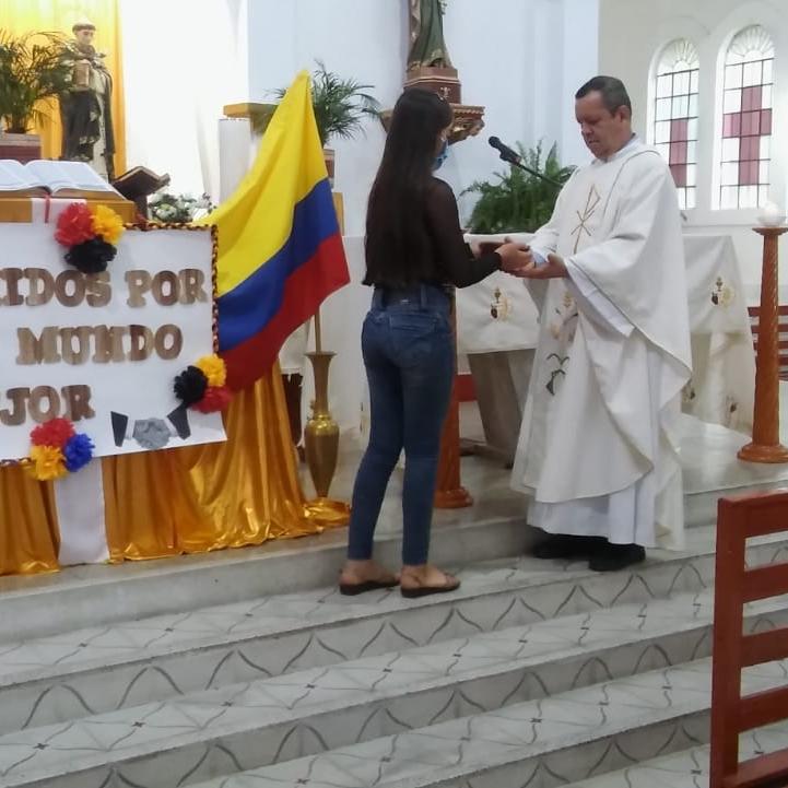 Sonntagsmesse in der Pfarrei Santo Domingo in Casabianca, Tolima
