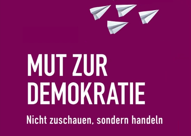 Ausschnitt eines Buchtitels: 'Mut zur Demokratie. Nicht zuschauen, sondern handeln'