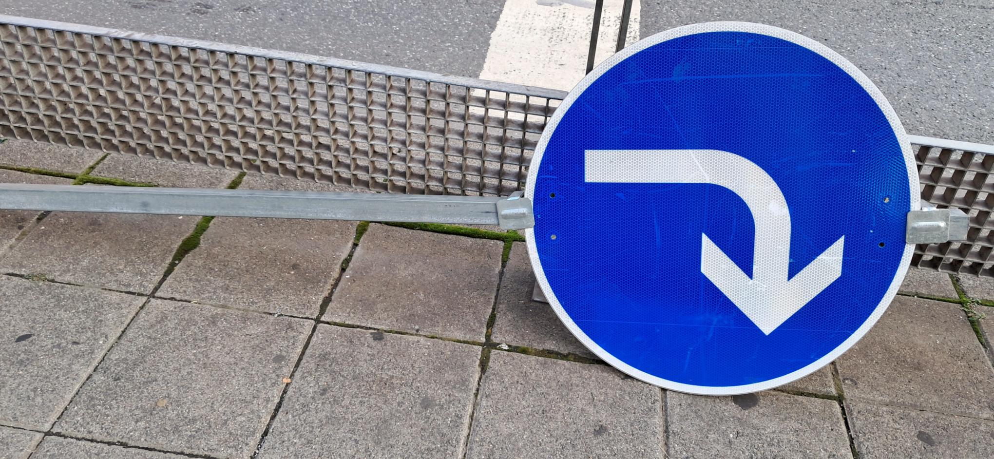 Rechtsrum geht's bergab